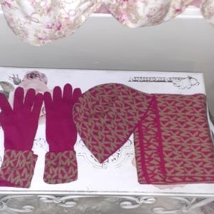 Michael Kors beanie gloves and scarf set, Fuschia, deep pink.